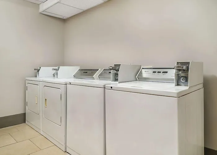 Country Inn & Suites By Radisson, Rossford - Toledo South
