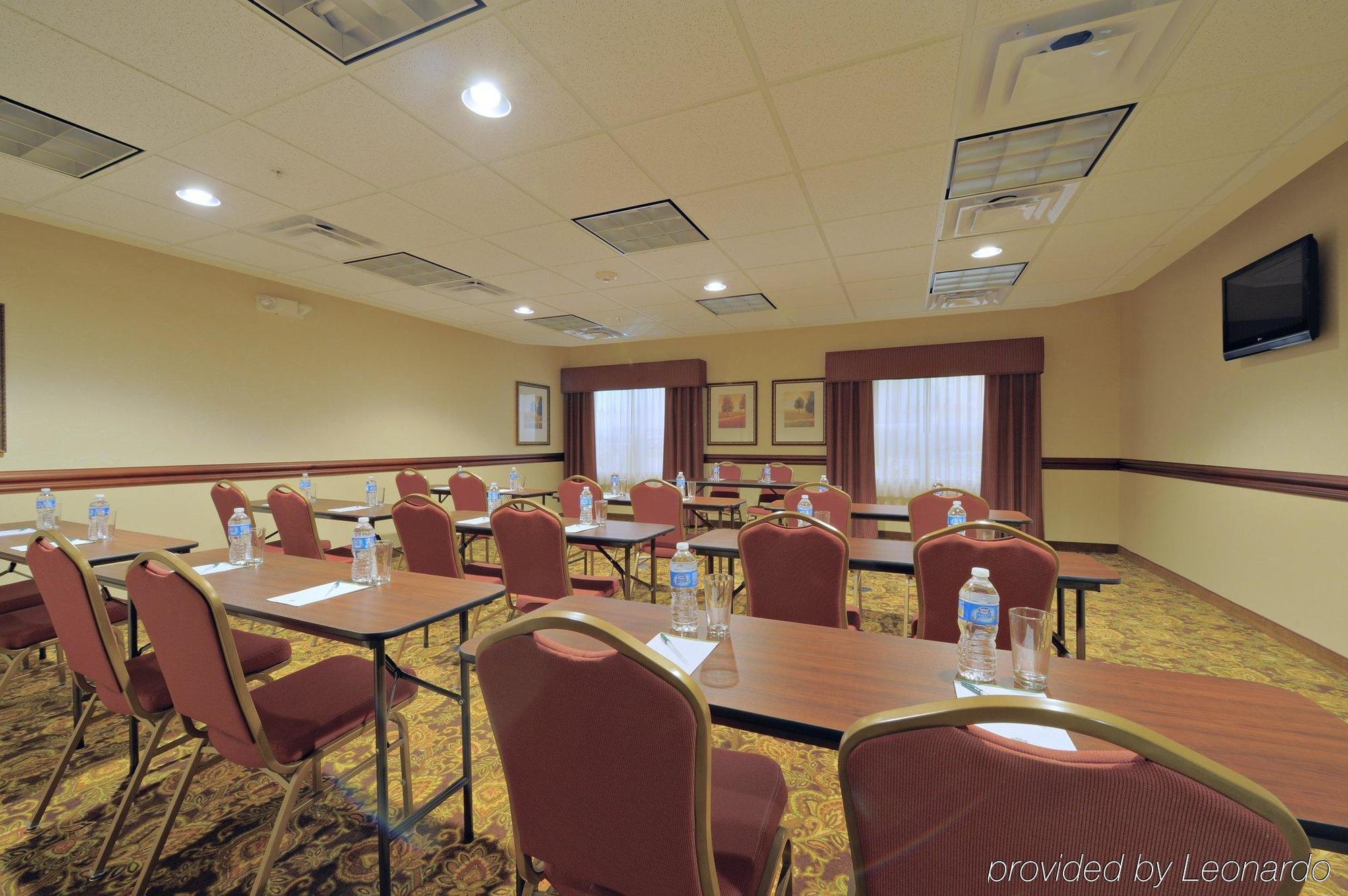 Hotel Country & By Radisson, - Toledo South