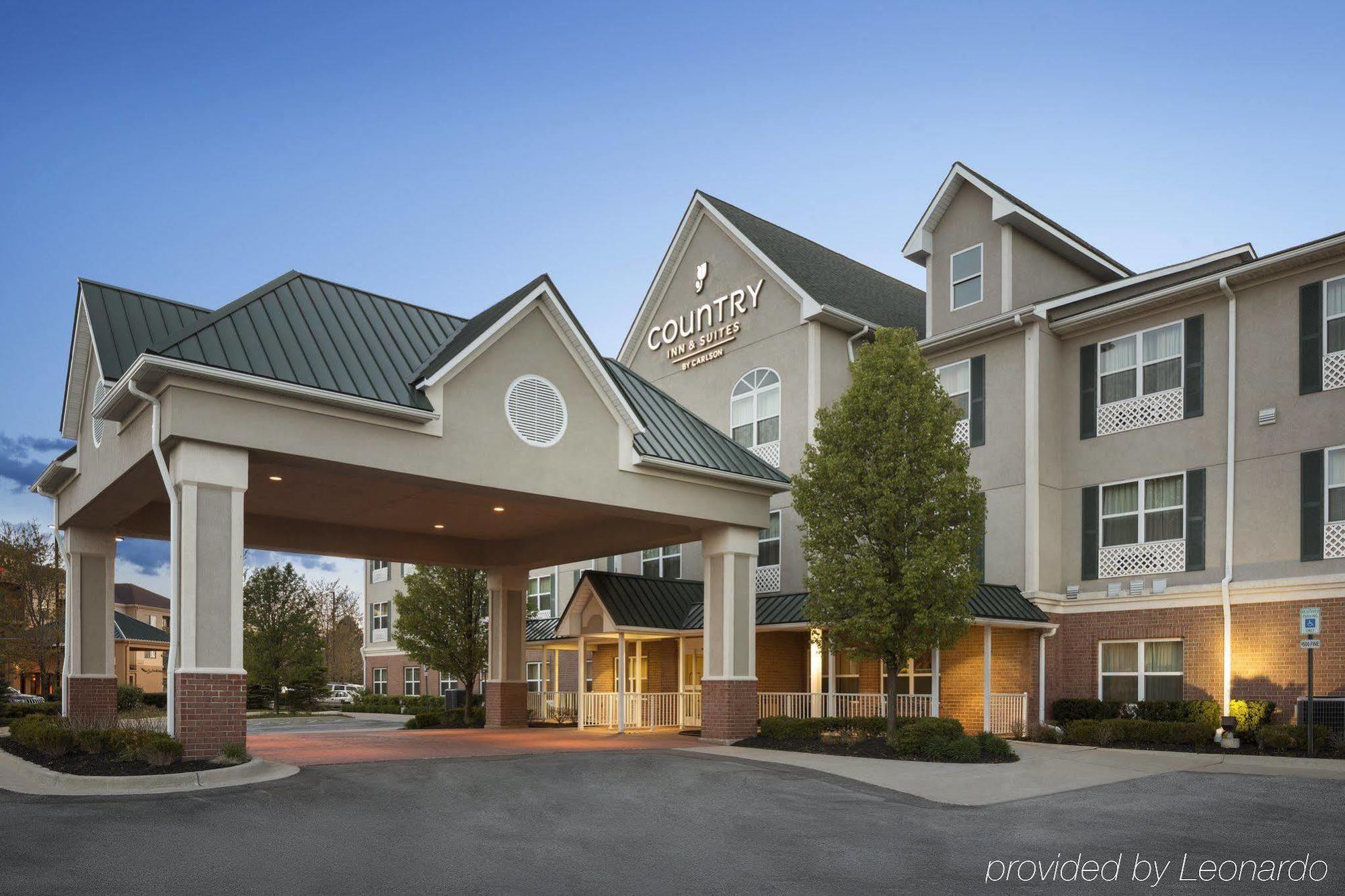 Country & By Radisson, - Toledo South Hotel Rossford