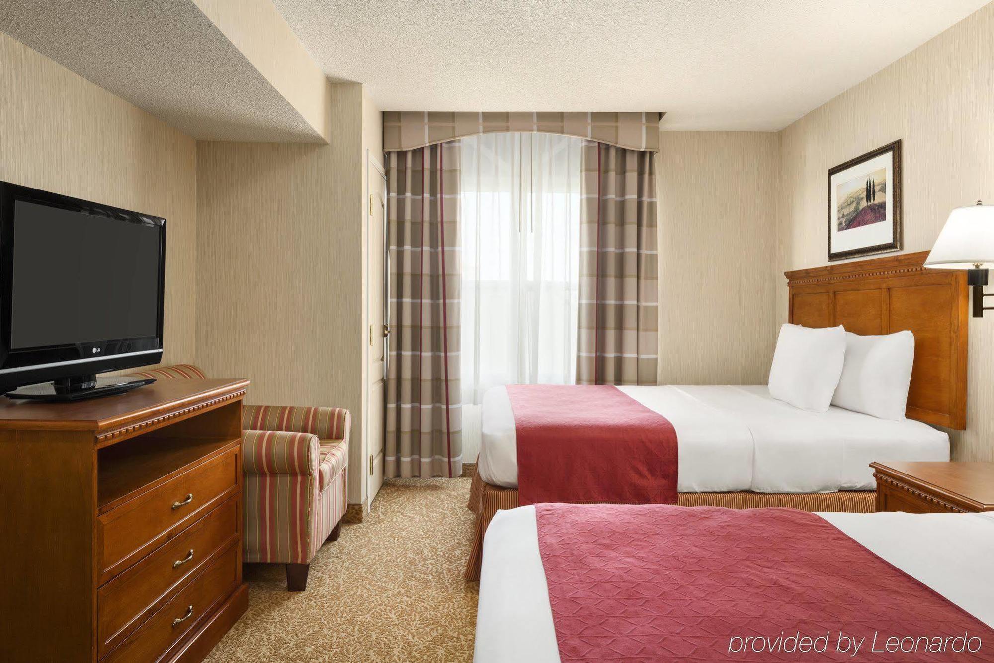 Country & By Radisson, - Toledo South 2*